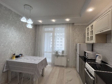 Сдам 2 комн квартиру на левом берегу