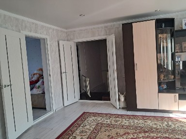 Продам дом. центре. Блогоустройный. вода централизованныйЗимой теплый