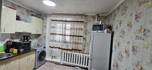 Продам 2,ком квартиру
