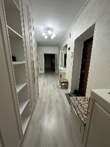 Продам 5 комнатную квартиру