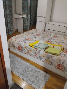 Бугің бос Қала ортасында орналасқан тыныш жайлы үй ватсапқажазамыз