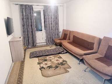 2-х комнатная квартира в 15-ом микрорайоне на 5 этаже, не угловая.