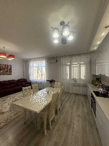 Продается трехкомнатная квартира в ЖК Арай по очень классной цене