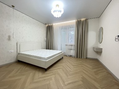 3 комнатная кватира в Бизнес Классе