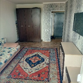 Сдам полкторку на долгий срок