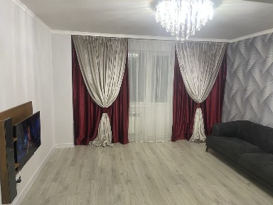 Аренда 3-комн. кв. в центре Левого берега