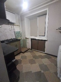 Продам 1к квартиру в центре на 2 этаже