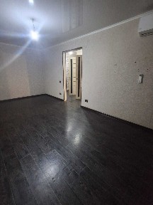 Продам 1 ком квартиру на колхозном рынке на 2 этаже