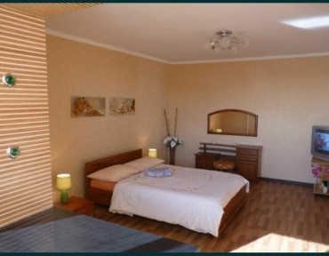 1 ком кв посуточно, по часам 8 мкр, Р/н Алтай, 101,красный крест