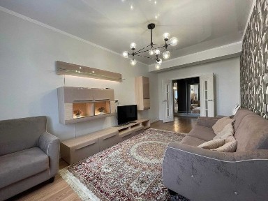 Двухкомнатная квартира посуточно рядом с ТРЦ МЕГА и Атакентом