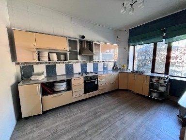 Дом посуточно до 60 человек, центр